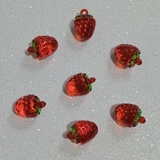 Подвеска пластик "Клубника"  в ассортименте 1 шт